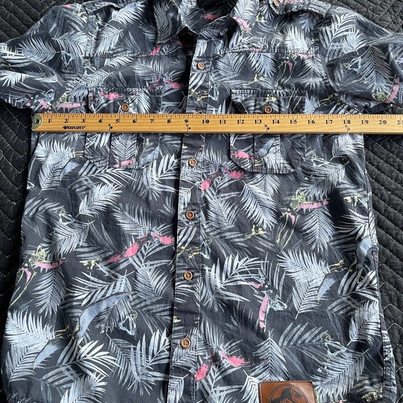 Jurassic World Shirt Mens Extra Small XS Gray Button Up Dinosaurs Tropical Movie - Picture 10 of 12